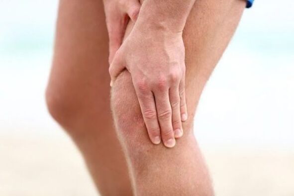 Dolor en la articulación de la rodilla con artrosis